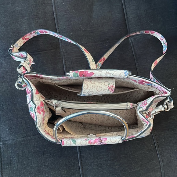 Satchel - Picture 2 of 2